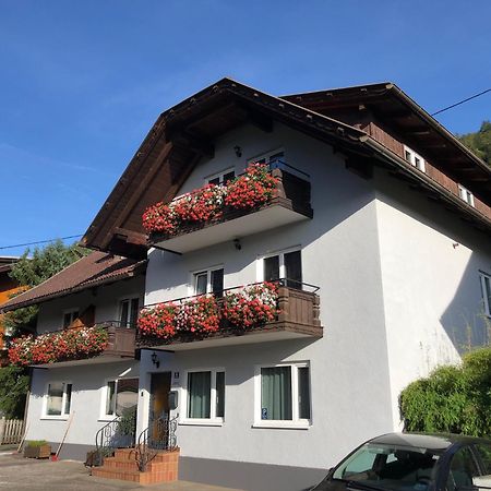 Appartement Zirbenduft Ferienhaus Fuenf Sinne Döbriach Exteriör bild