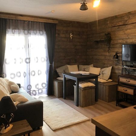 Appartement Zirbenduft Ferienhaus Fuenf Sinne Döbriach Exteriör bild