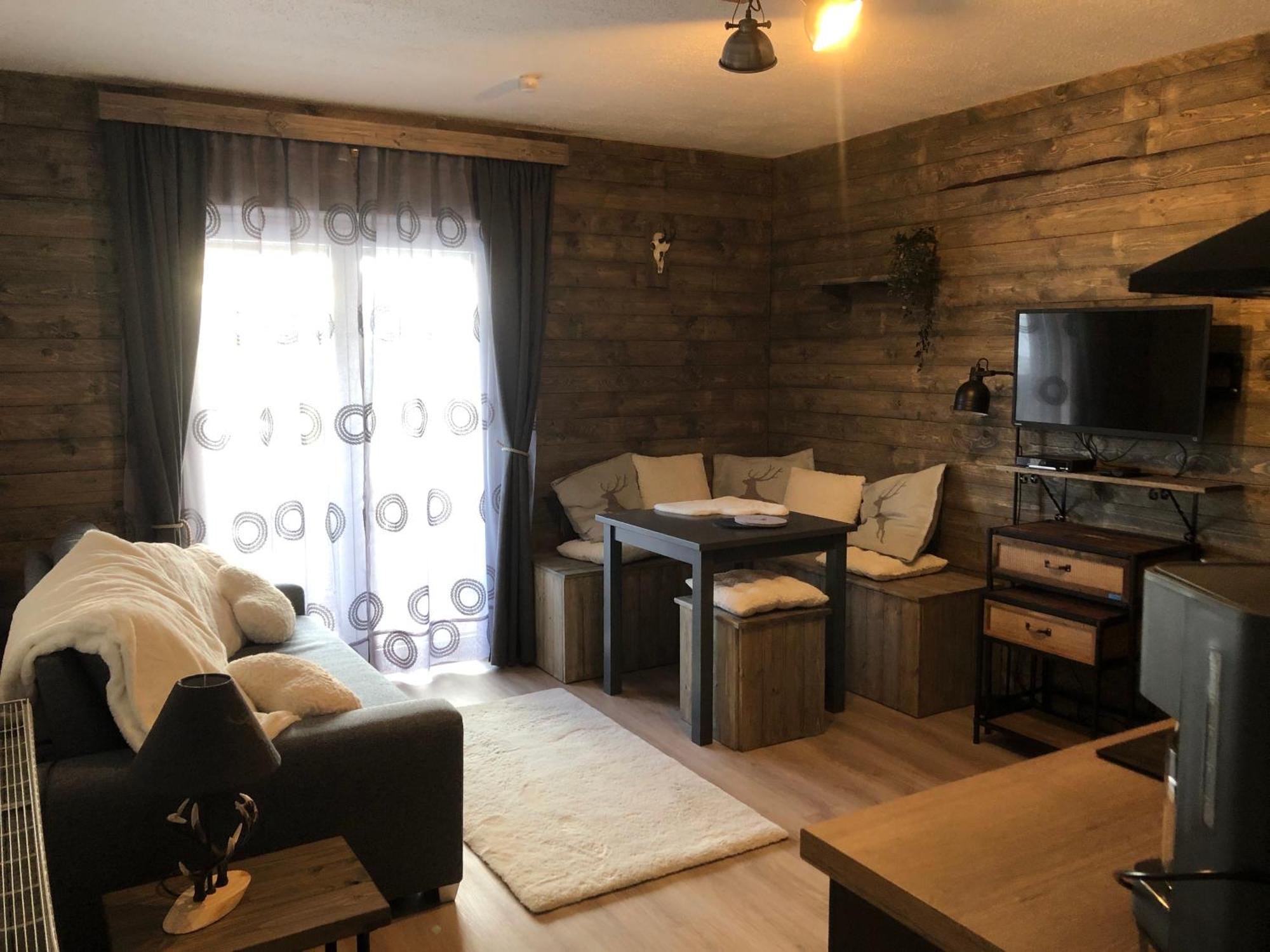 Appartement Zirbenduft Ferienhaus Fuenf Sinne Döbriach Exteriör bild